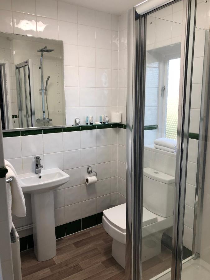 Old Hunters Lodge Whipsnade Limited Экстерьер фото