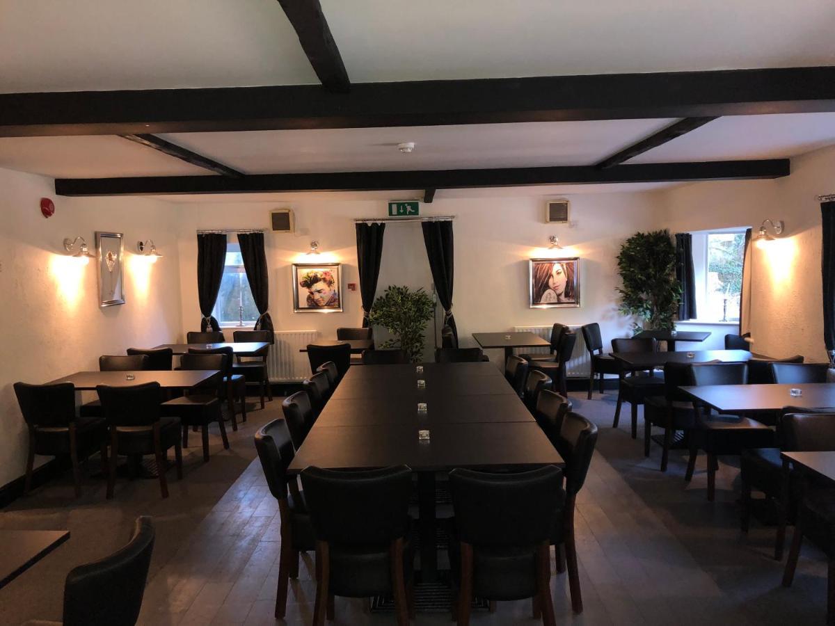 Old Hunters Lodge Whipsnade Limited Экстерьер фото